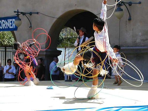 American Indian Dance Theatre - Eagle & Hoop Dance